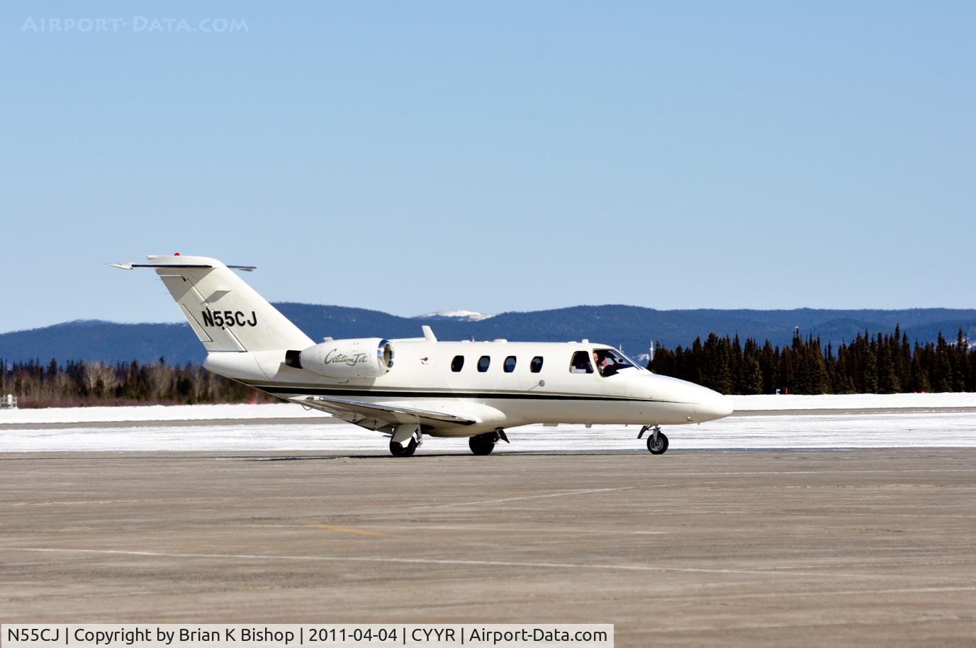 N55CJ, 1998 Cessna 525 CitationJet CJ1 C/N 525-0298, Parking Irving ramp