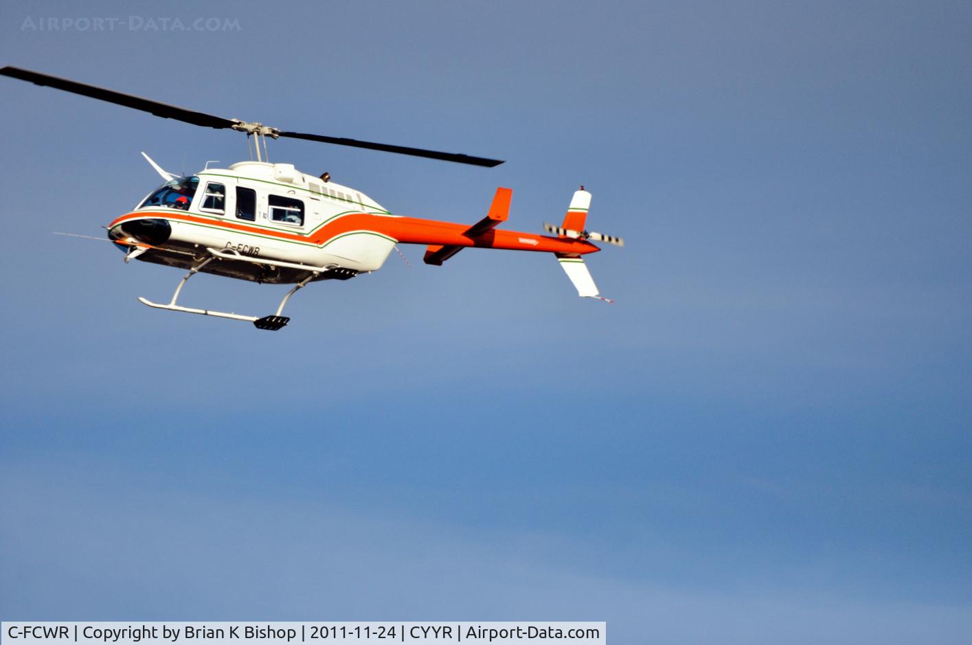 C-FCWR, 1977 Bell 206L LongRanger LongRanger C/N 45086, Landing at Universal
