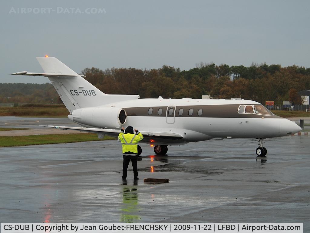 CS-DUB, 2008 Raytheon Hawker 750 C/N HB-0005, sous la pluie....