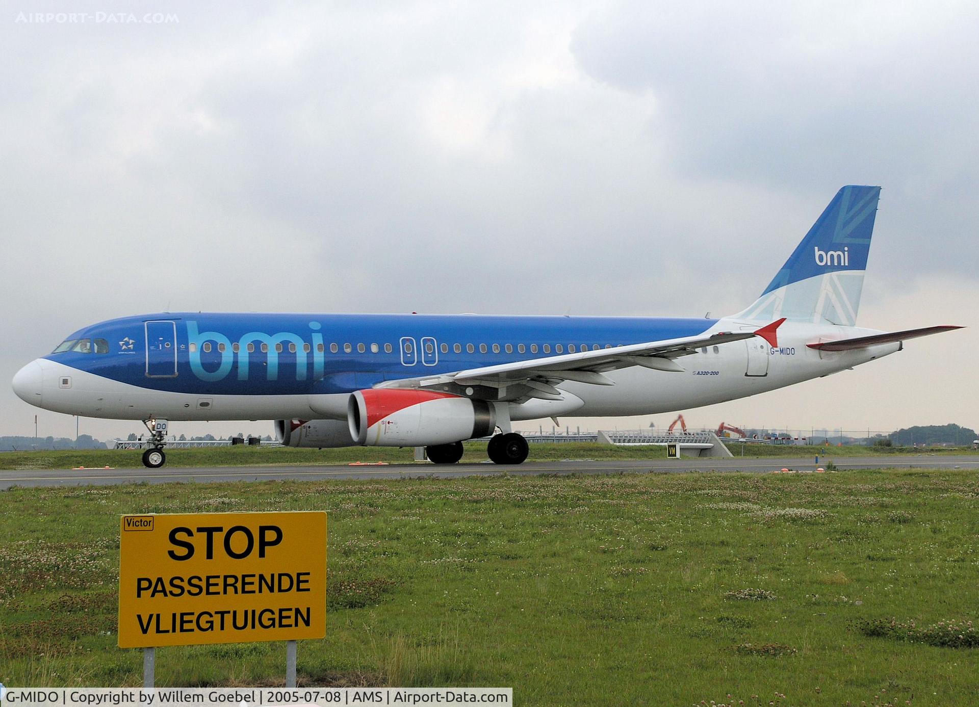 G-MIDO, 2002 Airbus A320-232 C/N 1987, Taxi to runway L36 of Amsterdam Airport