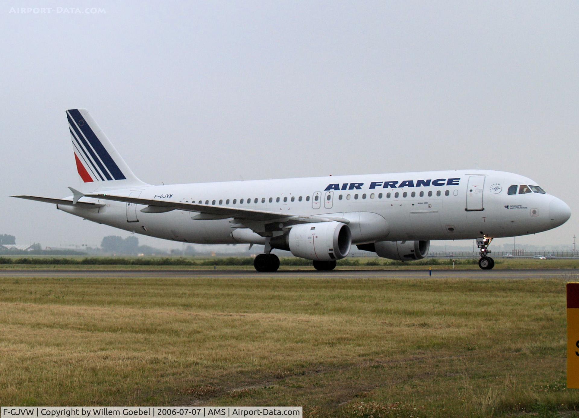 F-GJVW, 1994 Airbus A320-211 C/N 0491, Taxi to the gate of Amsterdam Airport