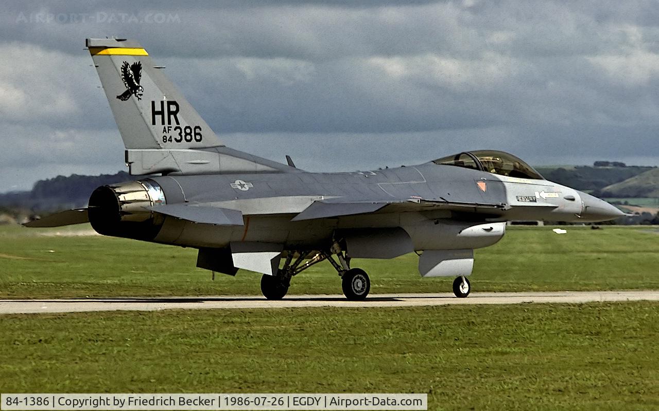 84-1386, 1984 General Gynamics F-16C Fighting Falcon C/N 5C-168, taxying to the flightline