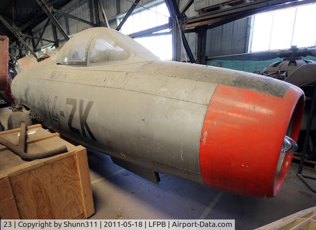 23, Dassault Mystere IVA C/N 23, Still stored at Dugny...