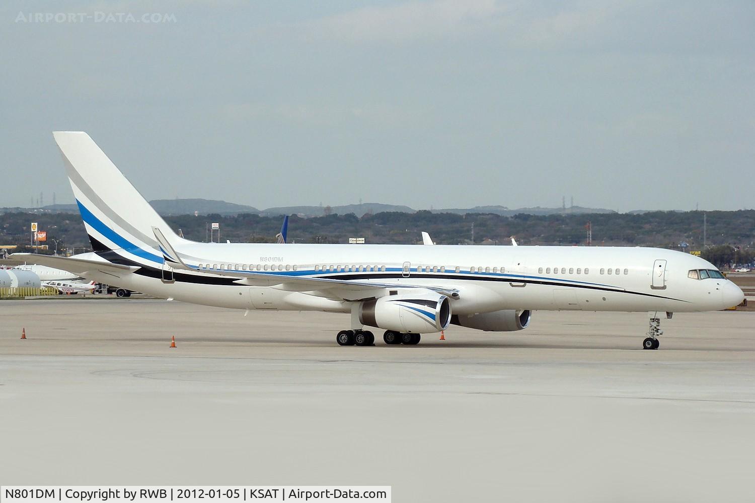 N801DM, 1992 Boeing 757-256 C/N 26240, Parked at west cargo ramp