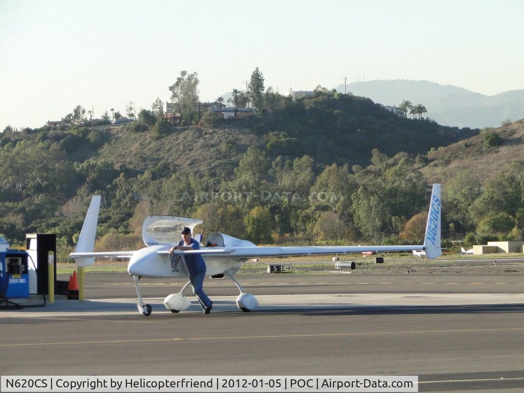 N620CS, Rutan Long-EZ C/N 76, Being pushed to transient parking area