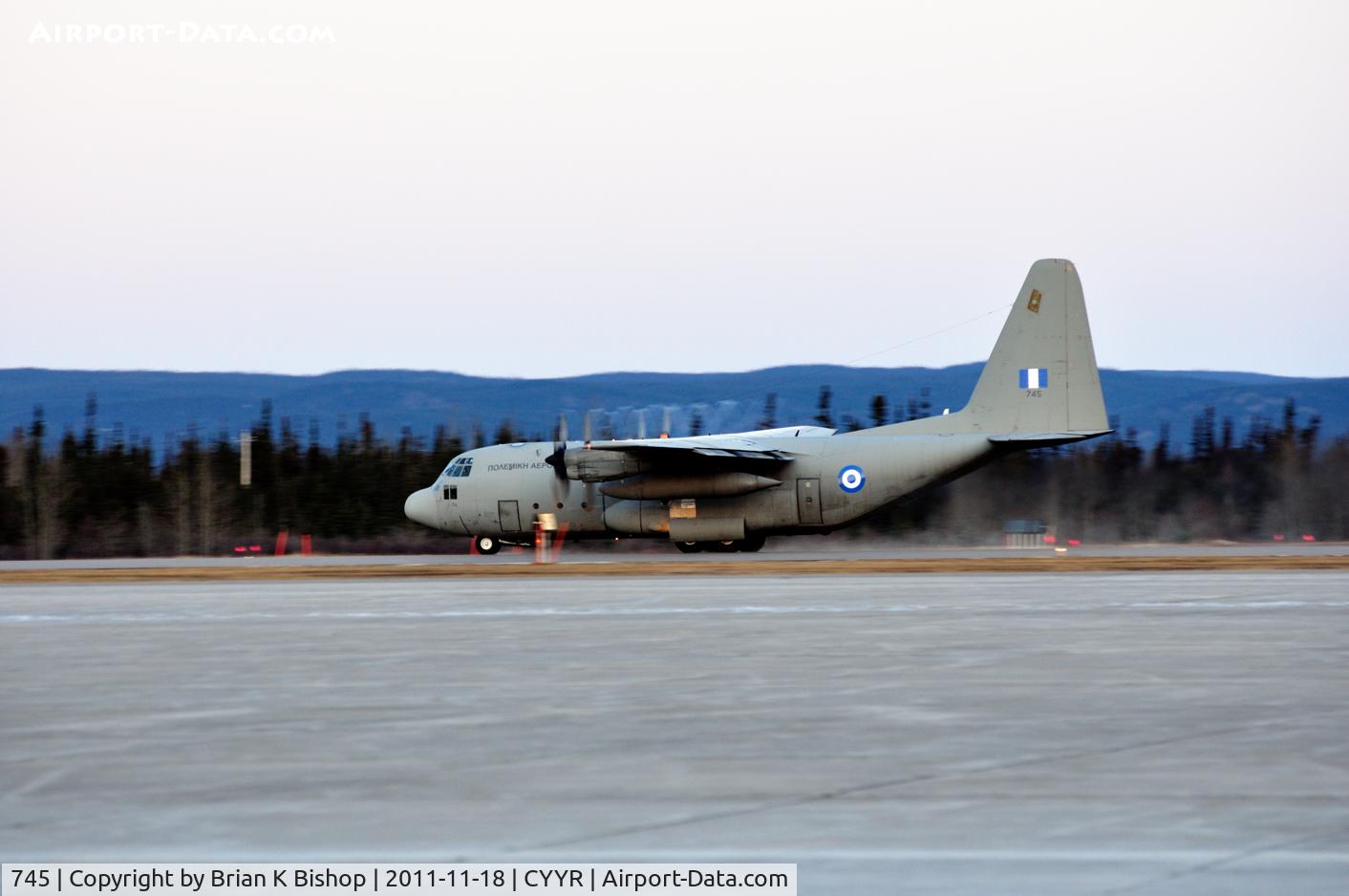 745, Lockheed C-130H Hercules C/N 382-4716, Off rwy26