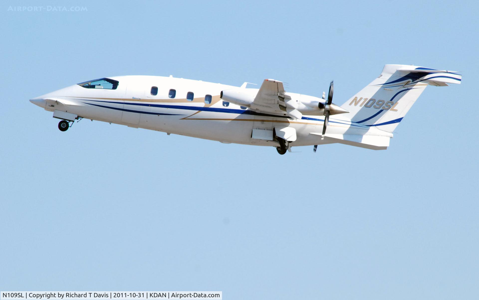 N109SL, 2004 Piaggio P-180 Avanti C/N 1092, 2004 Piaggio P180 in Danville Va.