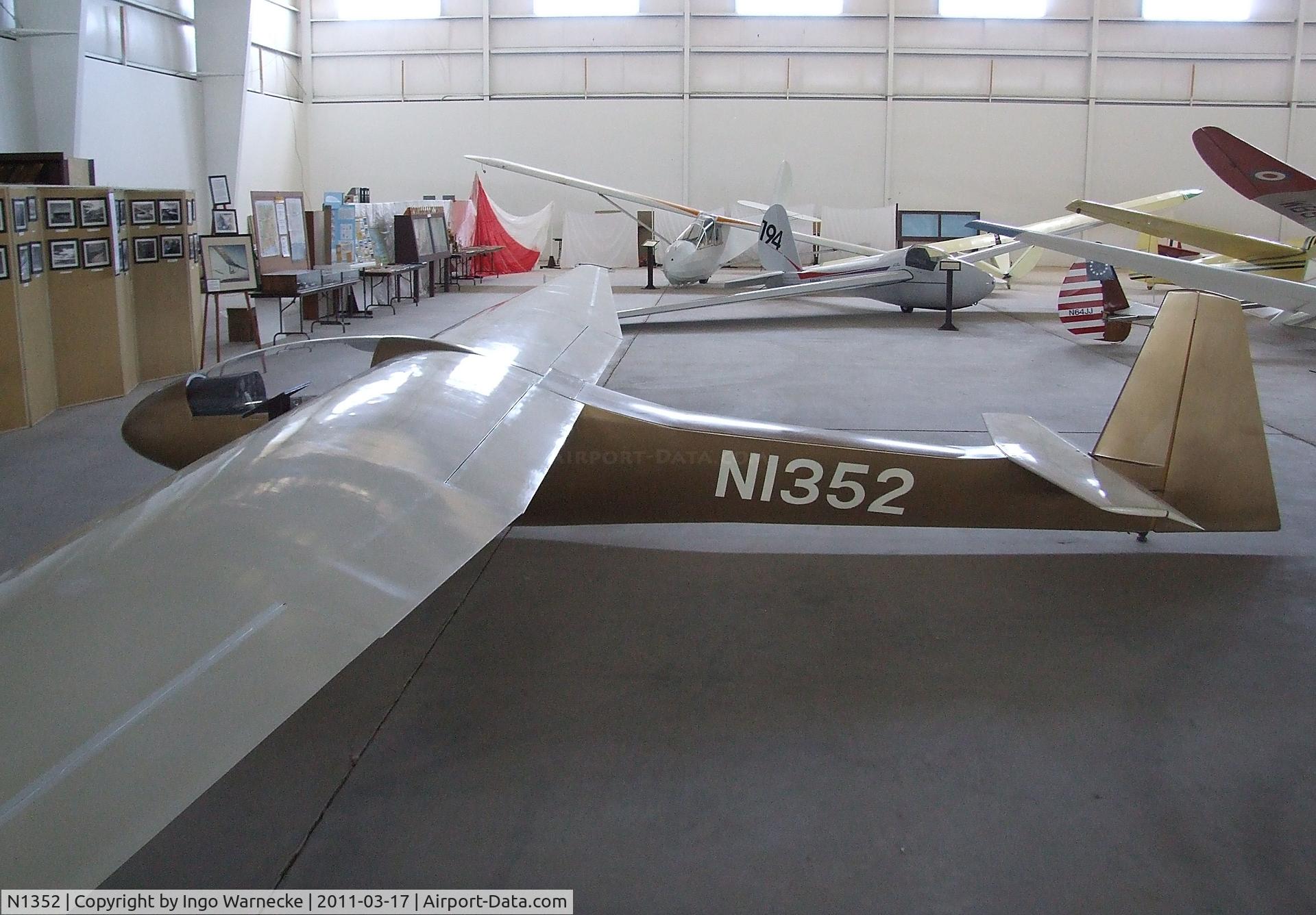 N1352, 1968 Briegleb BG-12B C/N 1000, Briegleb Hoey-Johnson BG-12B at the Southwest Soaring Museum, Moriarty, NM