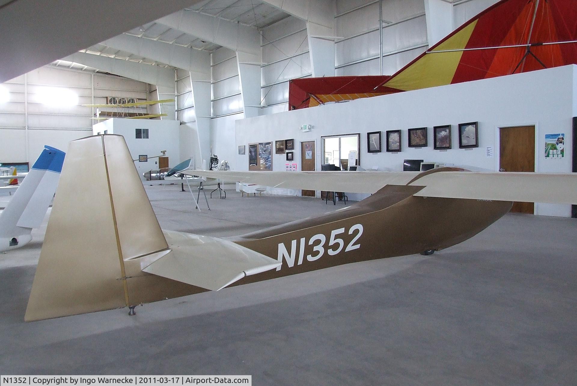 N1352, 1968 Briegleb BG-12B C/N 1000, Briegleb Hoey-Johnson BG-12B at the Southwest Soaring Museum, Moriarty, NM