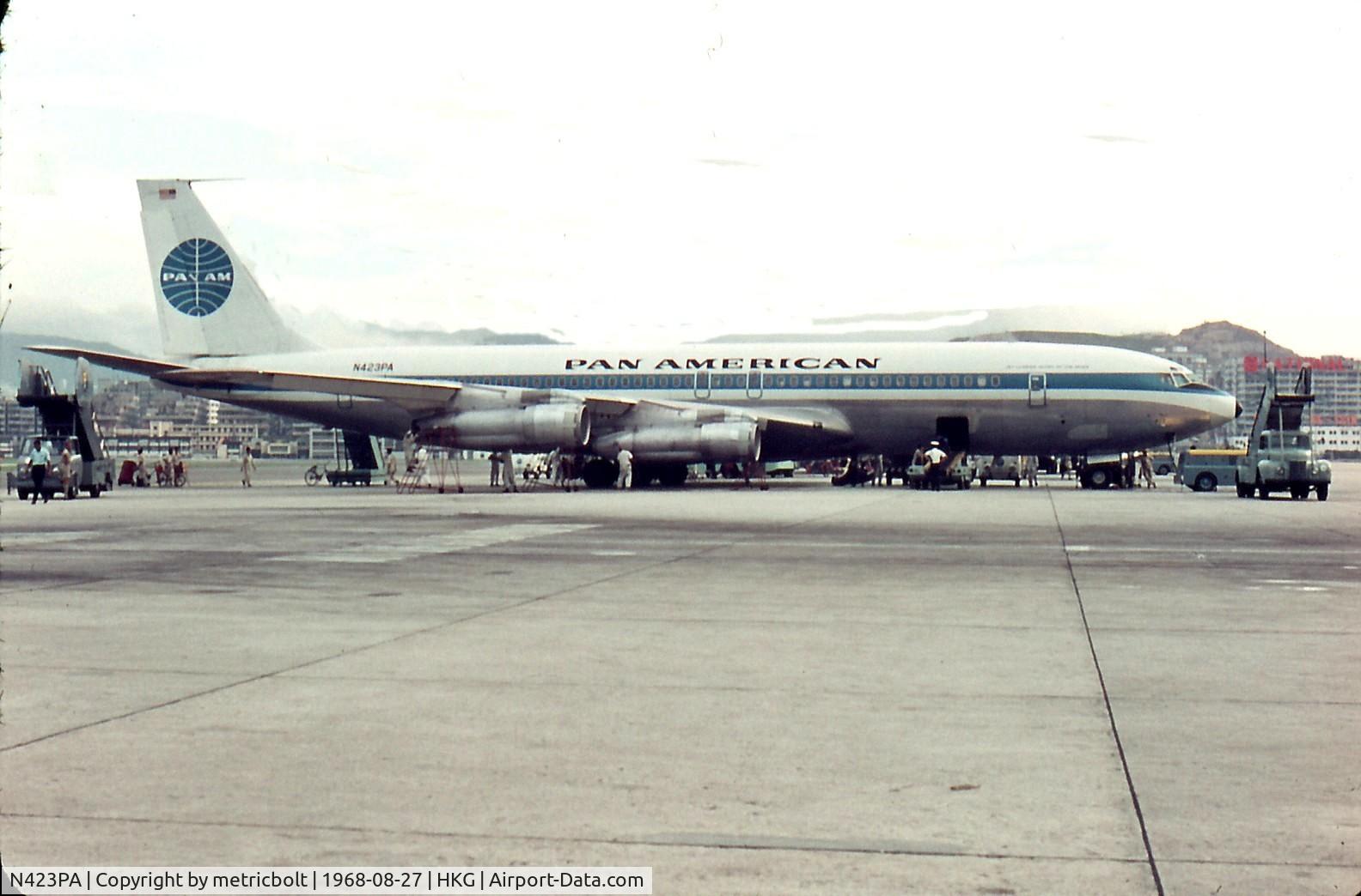N423PA, 1967 Boeing 707-321B C/N 19276, Pan Am B707-321B N423PA(c/n 19276) at HKG Kai Tak airport