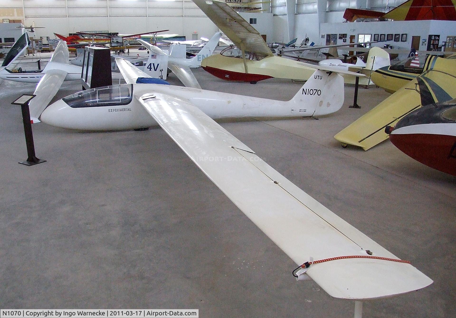 N1070, 1967 Fibera KK-I-E UTU C/N 18, Fibera KK-I-E Utu at the Southwest Soaring Museum, Moriarty, NM