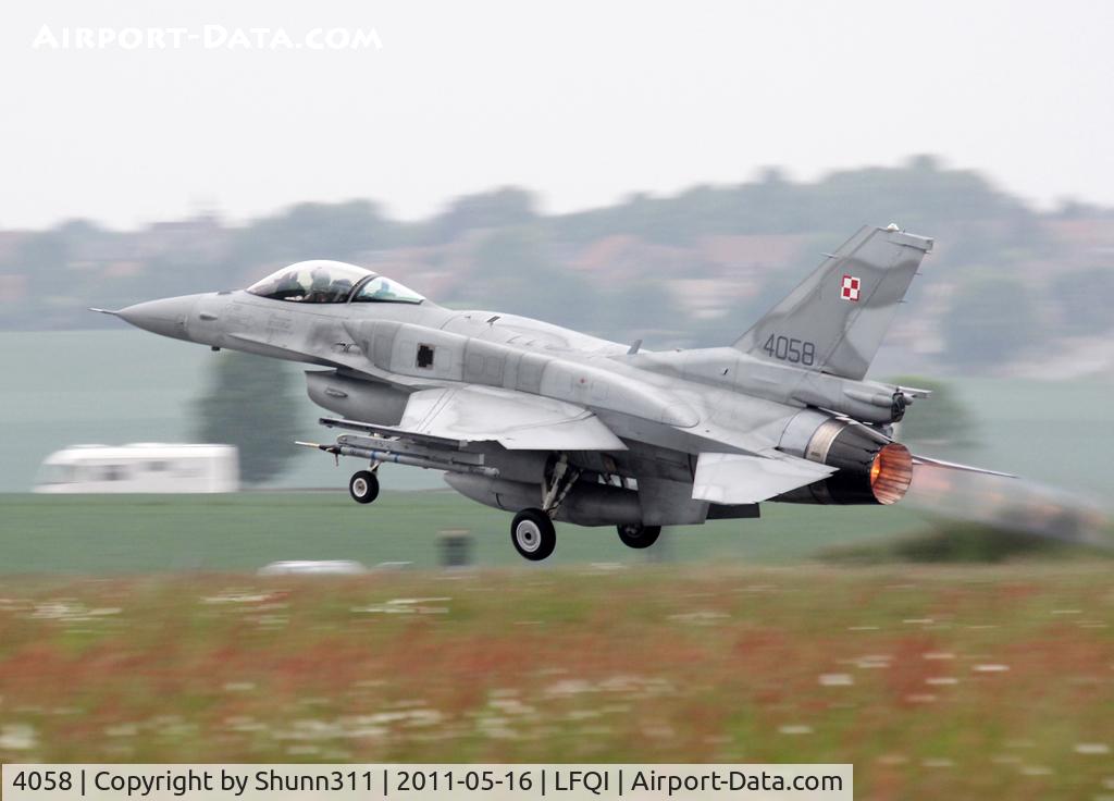4058, 2003 Lockheed Martin F-16CJ Fighting Falcon C/N JC-19, On take off for exercice during NATO Tiger Meet 2011