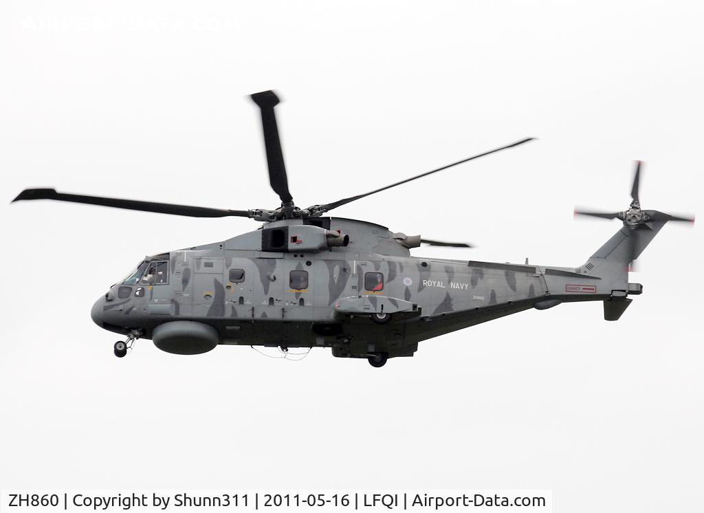 ZH860, 2002 AgustaWestland EH-101 Merlin HM1 (Mk111) C/N 50164/RN40, On take off during NATO Tiger Meet 2011