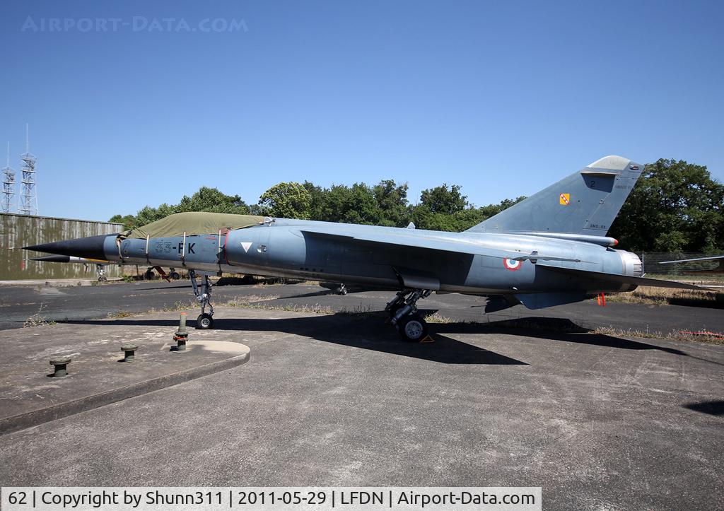 62, Dassault Mirage F.1C C/N 62, Stored at Rochefort AFB and seen during an Open Day...