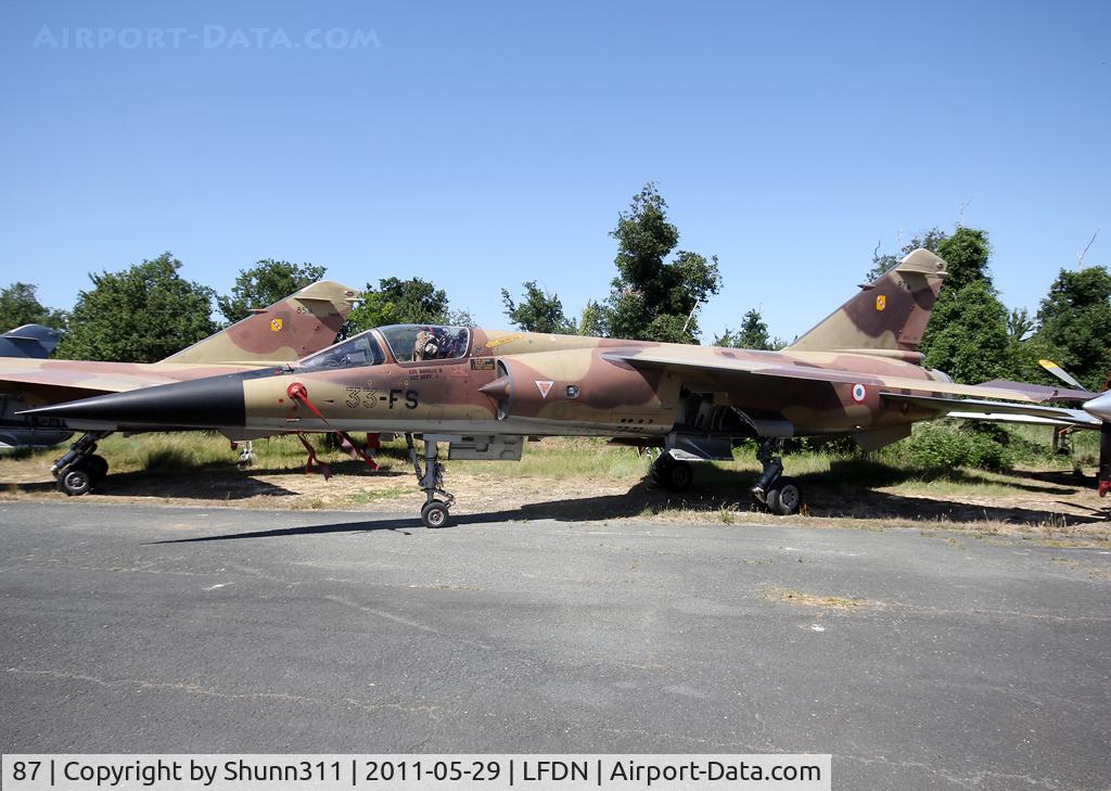87, Dassault Mirage F.1C C/N 87, Stored at Rochefort AFB in desert c/s and seen during an Open Day...