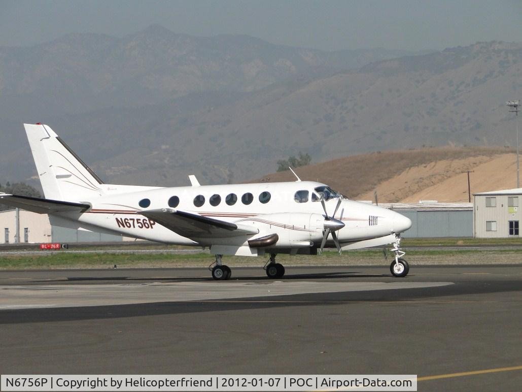 N6756P, 1980 Beech B100 King Air C/N BE-92, Starting port engine while taxiing on taxiway Sierra towards runway 26L