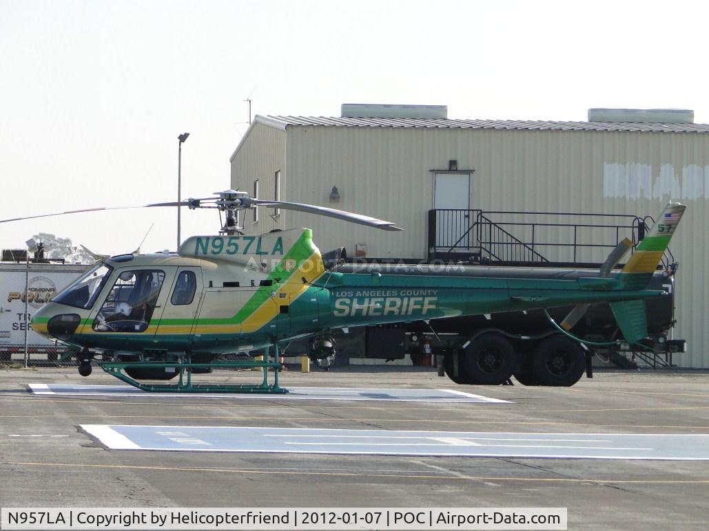 N957LA, 2010 Eurocopter AS-350B-2 Ecureuil Ecureuil C/N 7072, Parked on LA Co Air Ops helipad 6 getting ready for patrol