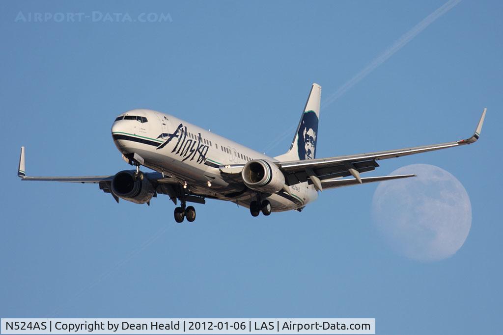 N524AS, 2009 Boeing 737-890 C/N 35195, Alaska Airlines N524AS (FLT ASA610) from Seattle-Tacoma Int'l (KSEA) on short final to RWY 25L.