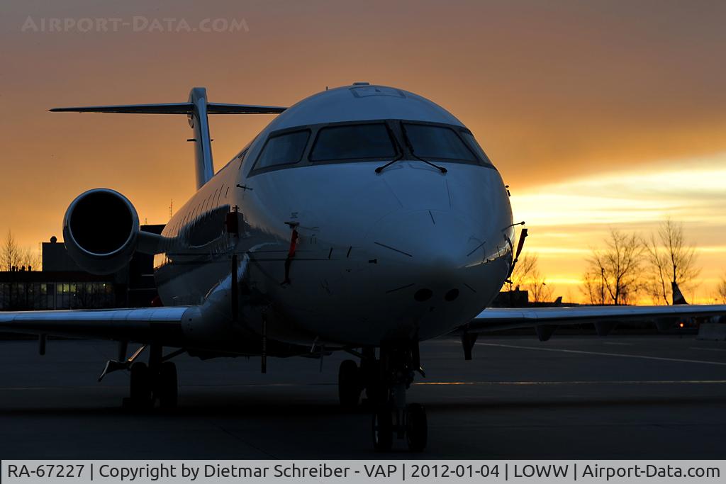 RA-67227, Canadair Challenger 605 (CL-600-2B16) C/N 5803, Regionaljet