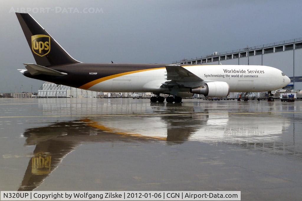 N320UP, 1997 Boeing 767-34AF C/N 27747, visitor