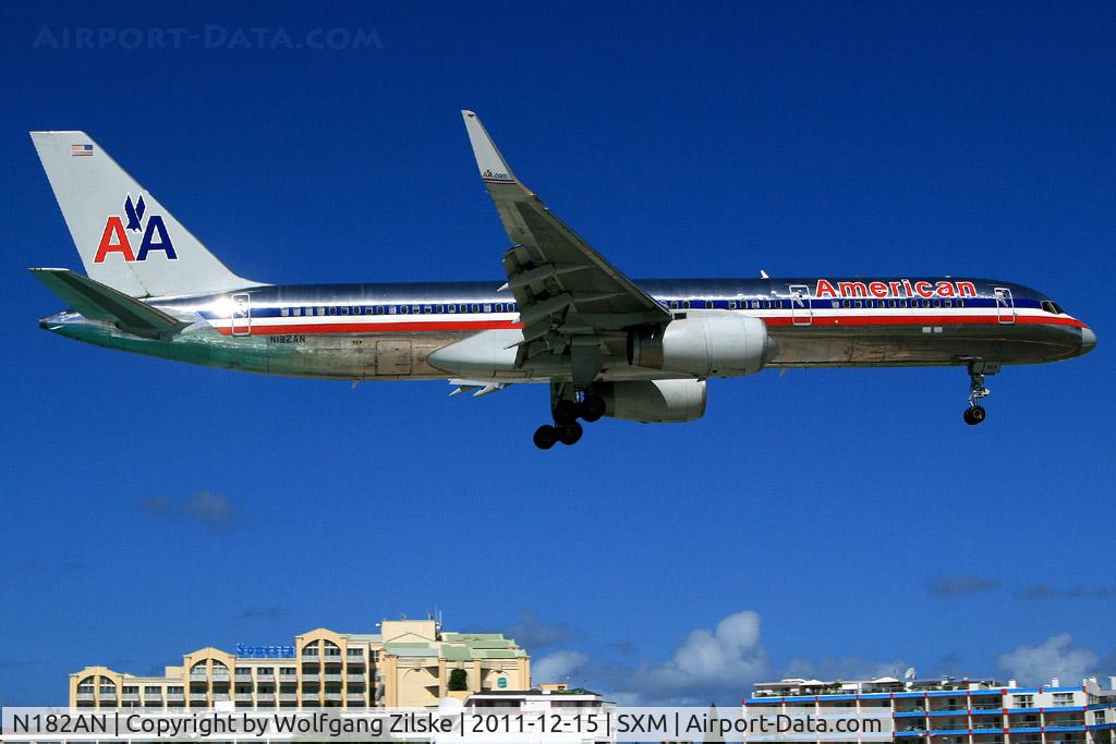N182AN, 1999 Boeing 757-223 C/N 29592, visitor