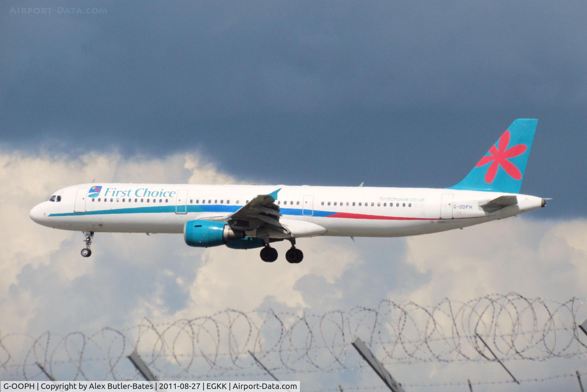 G-OOPH, 1998 Airbus A321-211 C/N 781, 