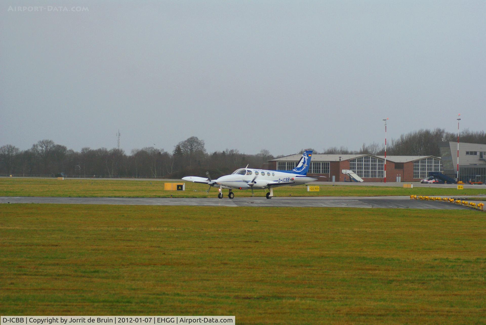 D-ICBB, 1978 Cessna 340A C/N 340A-0541, The sensible captain of this nice Cessna takes it easy and lines up carefully, because of the wet runway 23 of Eelde.