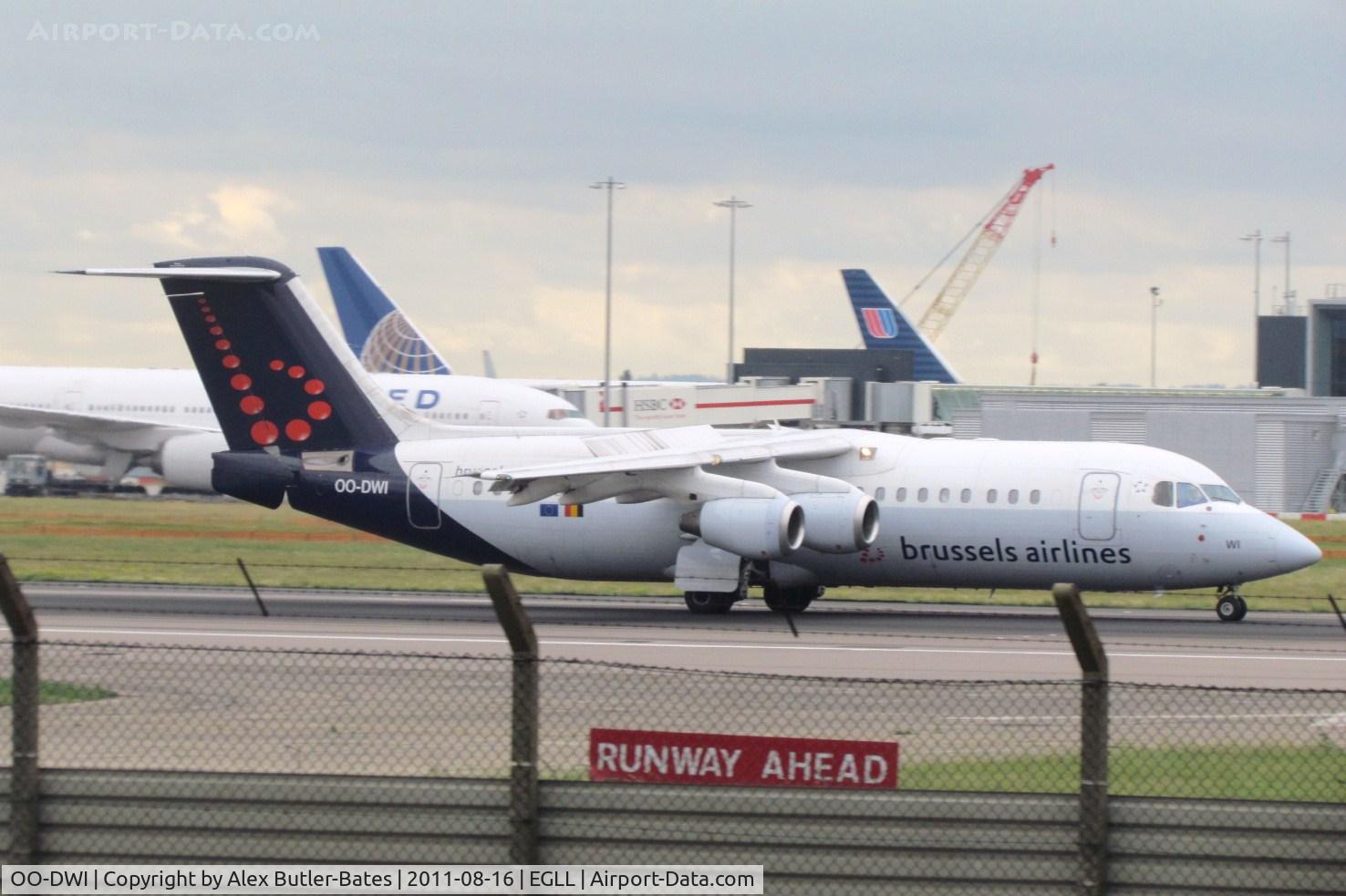 OO-DWI, 1999 British Aerospace Avro 146-RJ100 C/N E3342, 