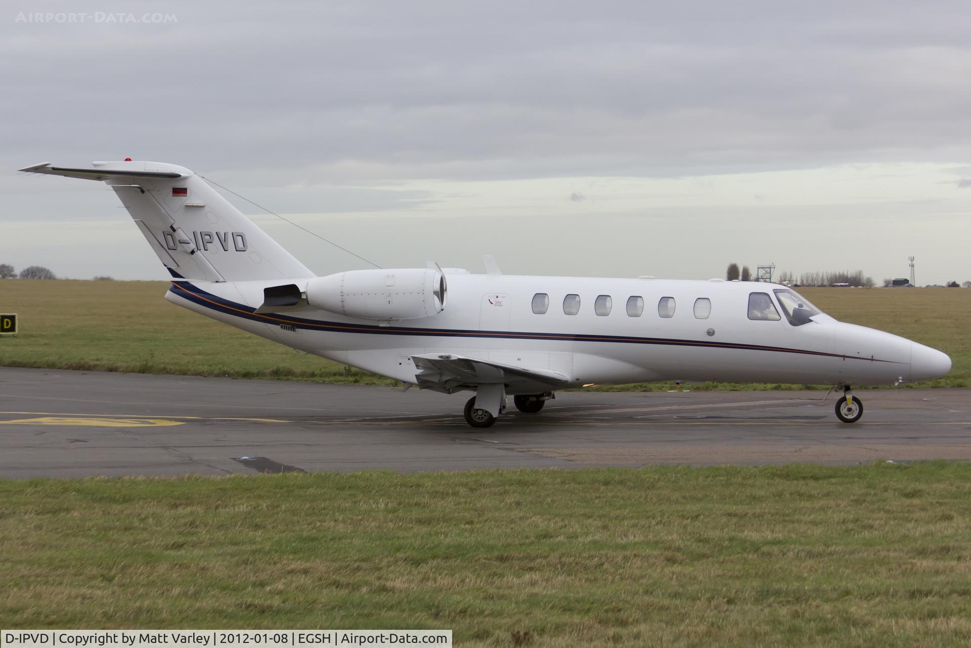 D-IPVD, 2004 Cessna 525A CitationJet CJ2 C/N 525A-0218, Taxiing away from SaxonAir.
