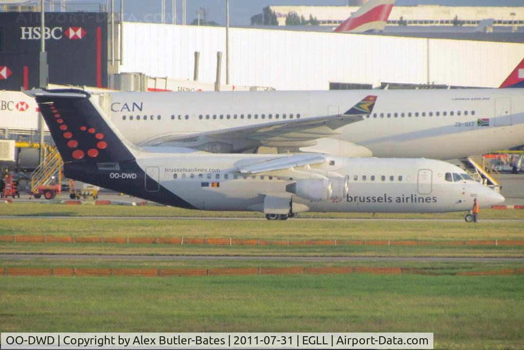OO-DWD, 1998 British Aerospace Avro 146-RJ100 C/N E3324, 