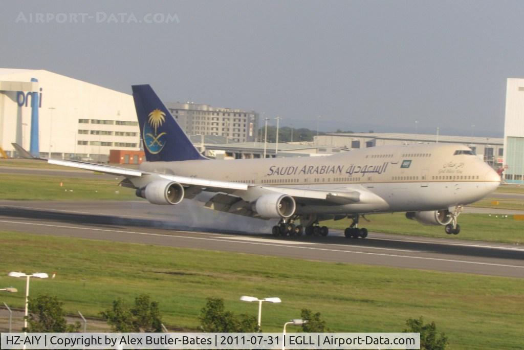 HZ-AIY, 1999 Boeing 747-468 C/N 28342, 