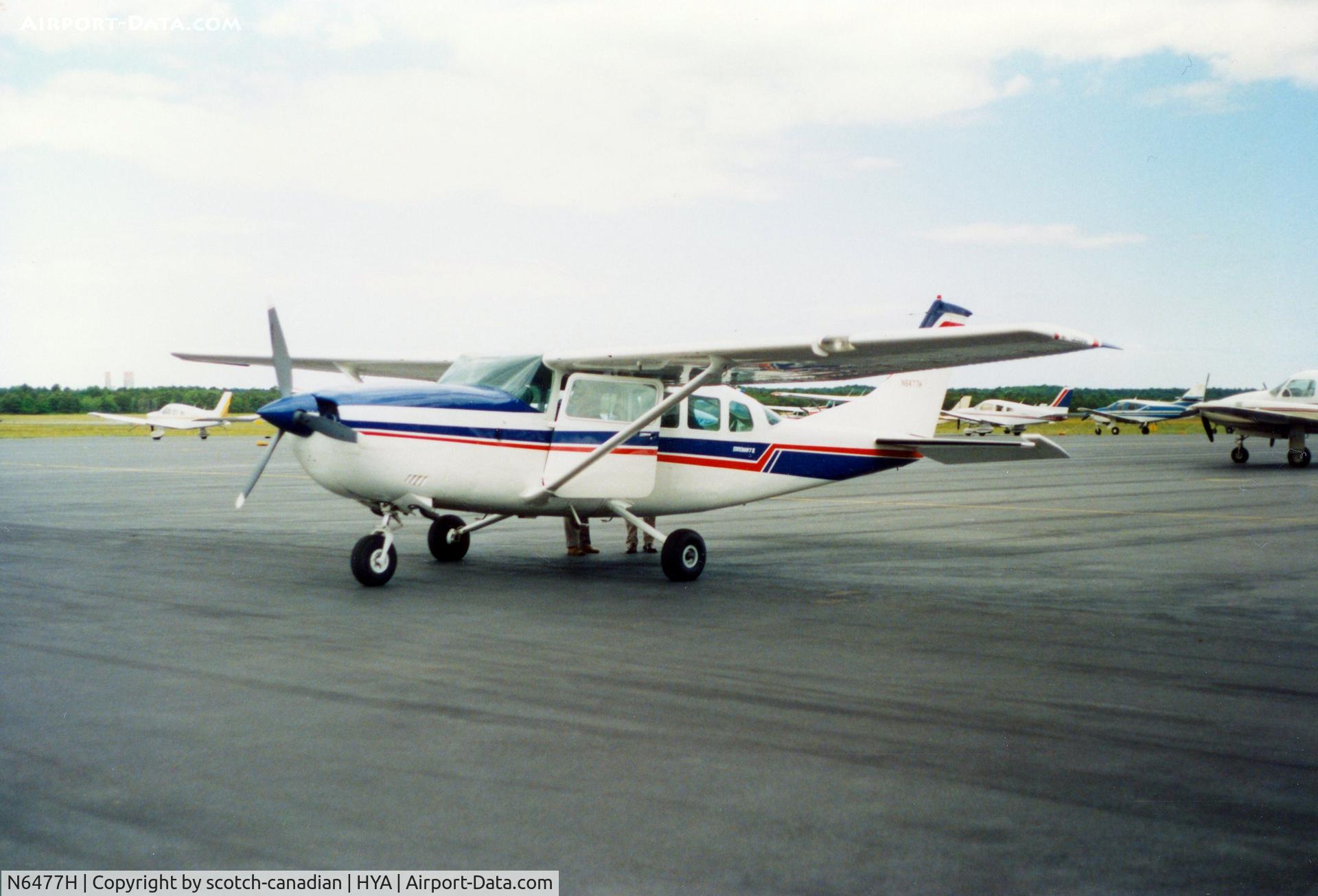 N6477H, Cessna 207A C/N 20700537, Cessna 207A N6477H at Barnstable Municipal Airport, Hyannis, MA - July 1986