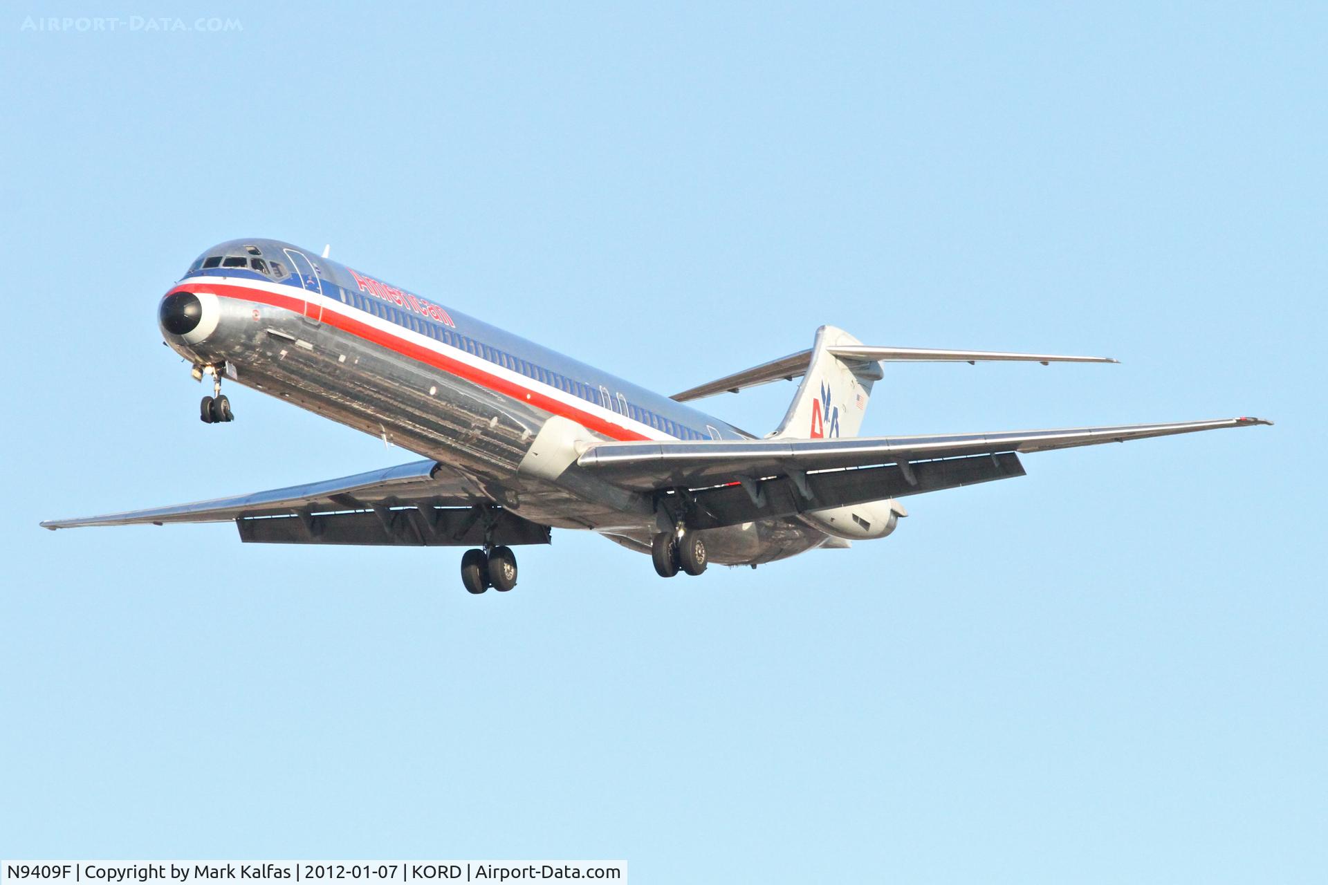 N9409F, 1992 McDonnell Douglas MD-83 (DC-9-83) C/N 53121, American Airlines Mcdonnell Douglas DC-9-83(MD-83), AAL2352 arriving from KDFW, RWY 28 approach KORD.