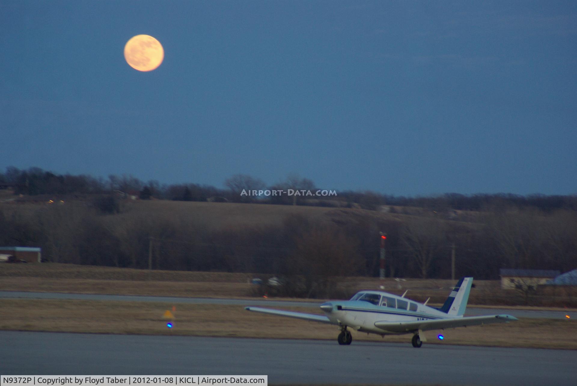 N9372P, 1969 Piper PA-24-260 C/N 24-4872, Just landed