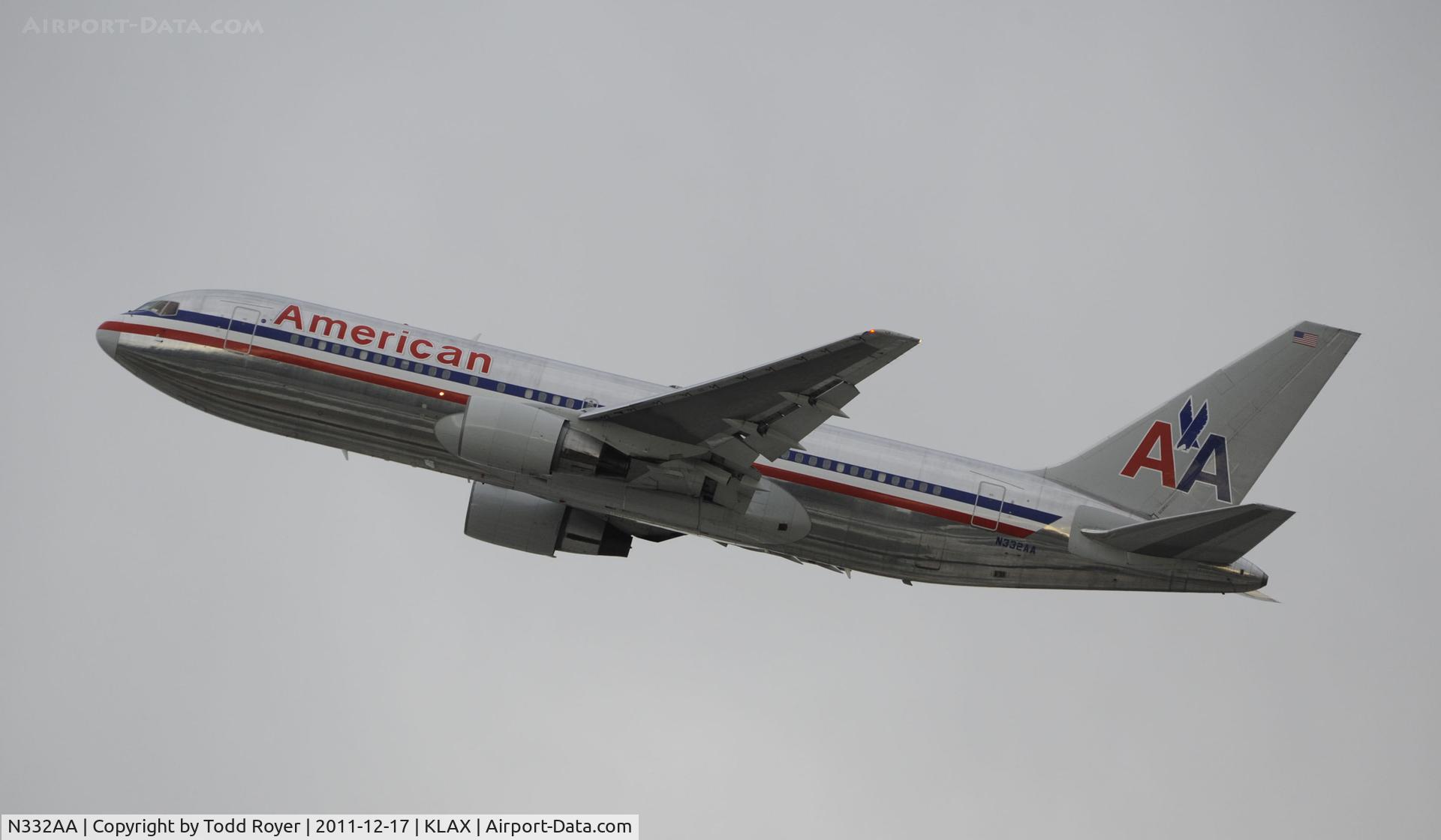 N332AA, 1987 Boeing 767-223 C/N 22331, Departing LAX