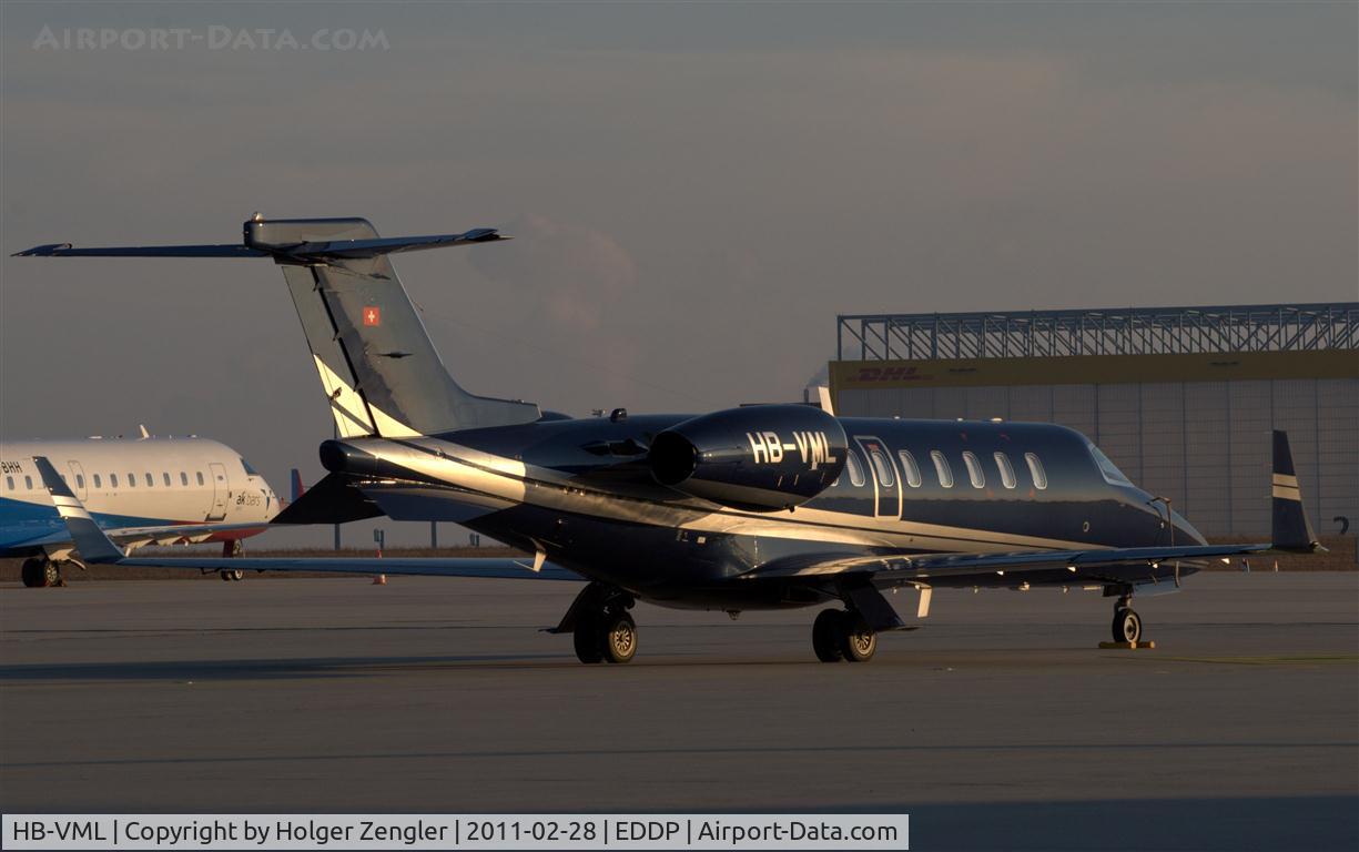 HB-VML, 2000 Learjet 45 C/N 45-084, Swiss visitor in mild evening light on LEJ GAT