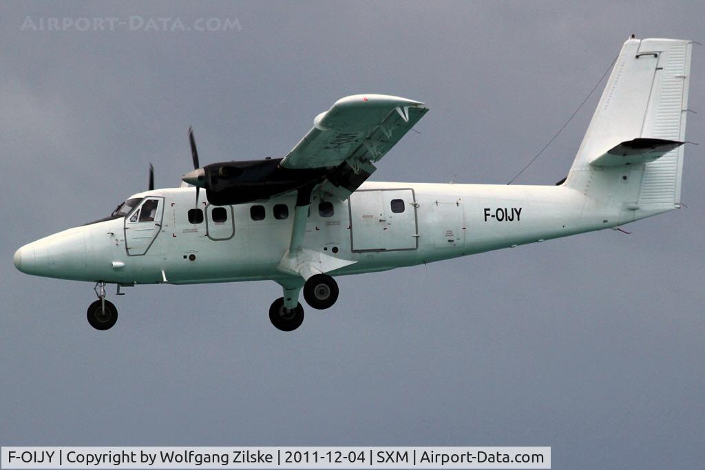 F-OIJY, 1982 De Havilland Canada DHC-6-300 Twin Otter C/N 797, visitor