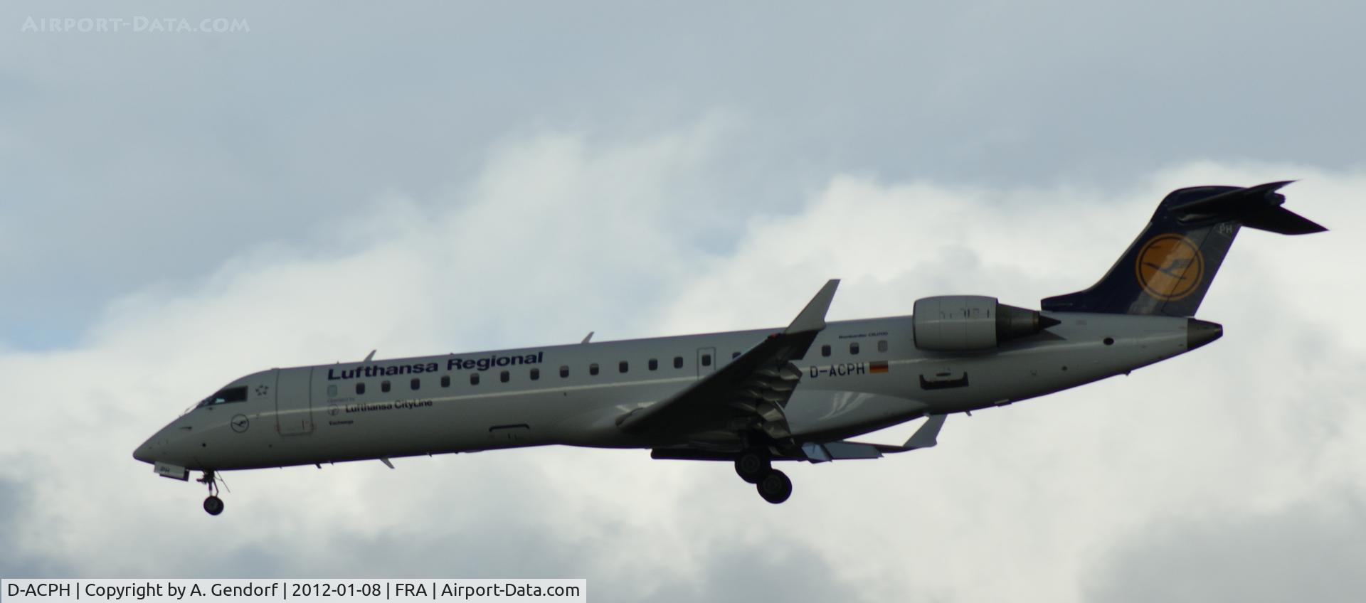D-ACPH, 2002 Canadair CRJ-701ER (CL-600-2C10) Regional Jet C/N 10043, Lufthansa CityLine, seen here on short finals for runway 25l at Frankfurt Int´l (EDDF)