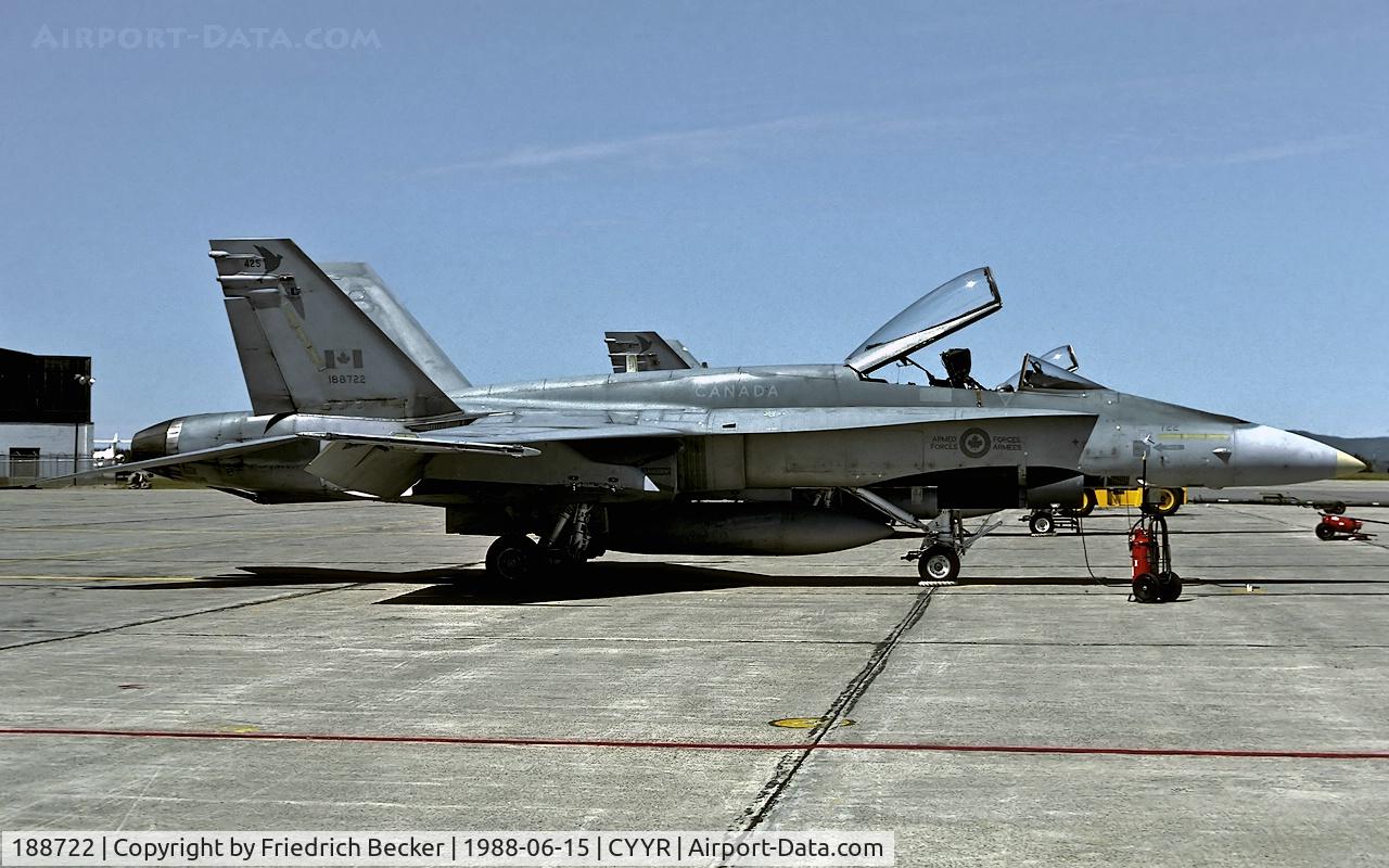 188722, McDonnell Douglas CF-188A Hornet C/N 189/A150, transient at CFB Goose Bay