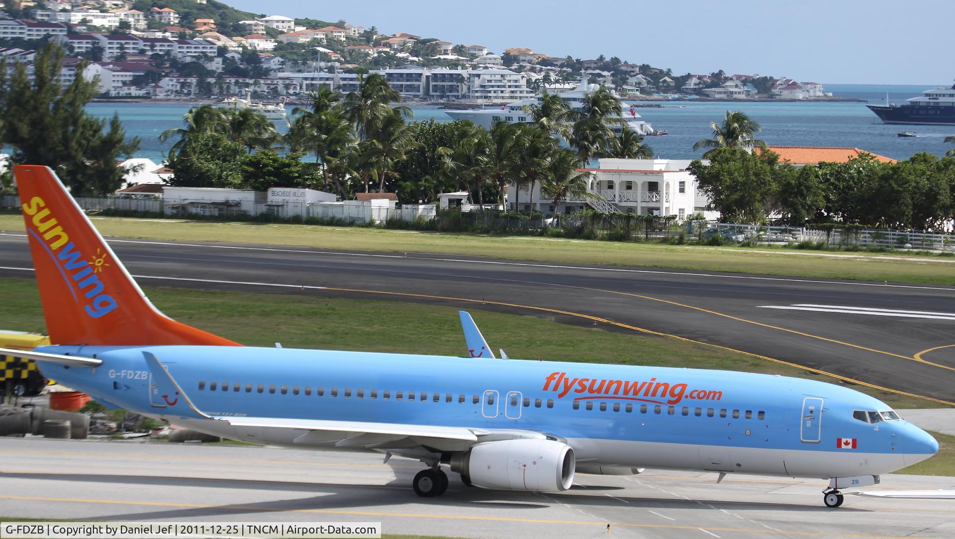 G-FDZB, 2007 Boeing 737-8K5 C/N 35131, G-FDZB