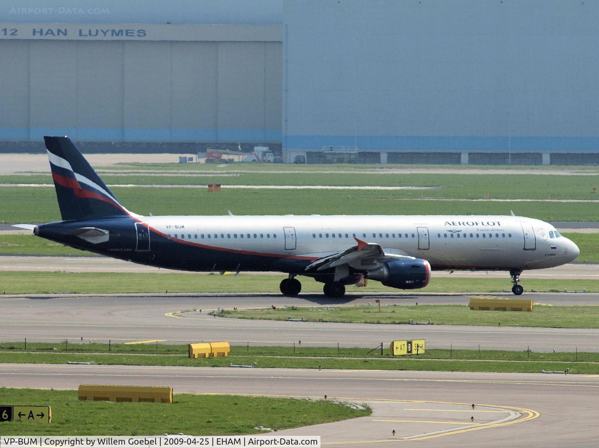 VP-BUM, 2007 Airbus A321-211 C/N 3267, Taxi to the runway 24