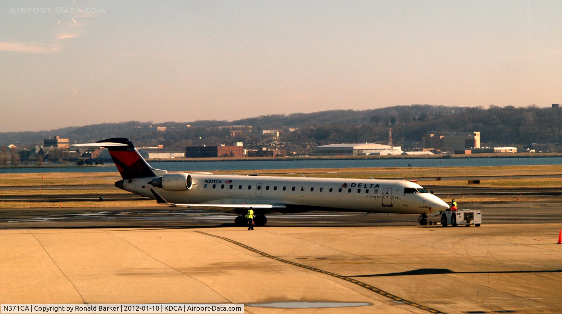 N371CA, 2003 Bombardier CRJ-701ER (CL-600-2C10) Regional Jet C/N 10082, DCA, VA