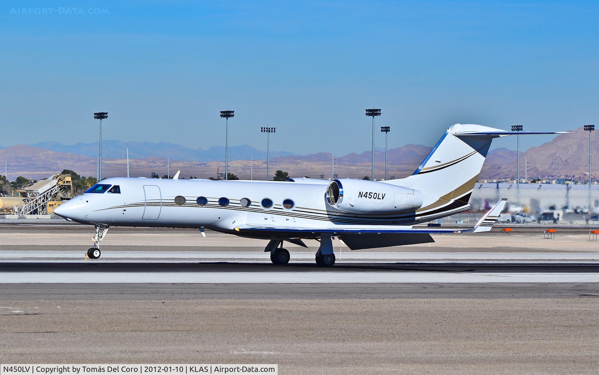 N450LV, 2006 Gulfstream Aerospace GIV-X (G450) C/N 4061, N450LV 2006 Gulfstream Aerospace GIV-X (G450) C/N 4061

- Las Vegas - McCarran International (LAS / KLAS)
USA - Nevada, January 10, 2012
Photo: Tomás Del Coro