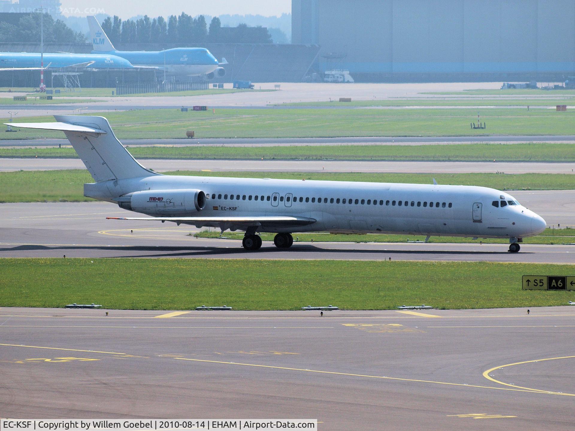 EC-KSF, 1991 McDonnell Douglas MD-87 (DC-9-87) C/N 53207, Taxi to the gate of Schiphol Airport