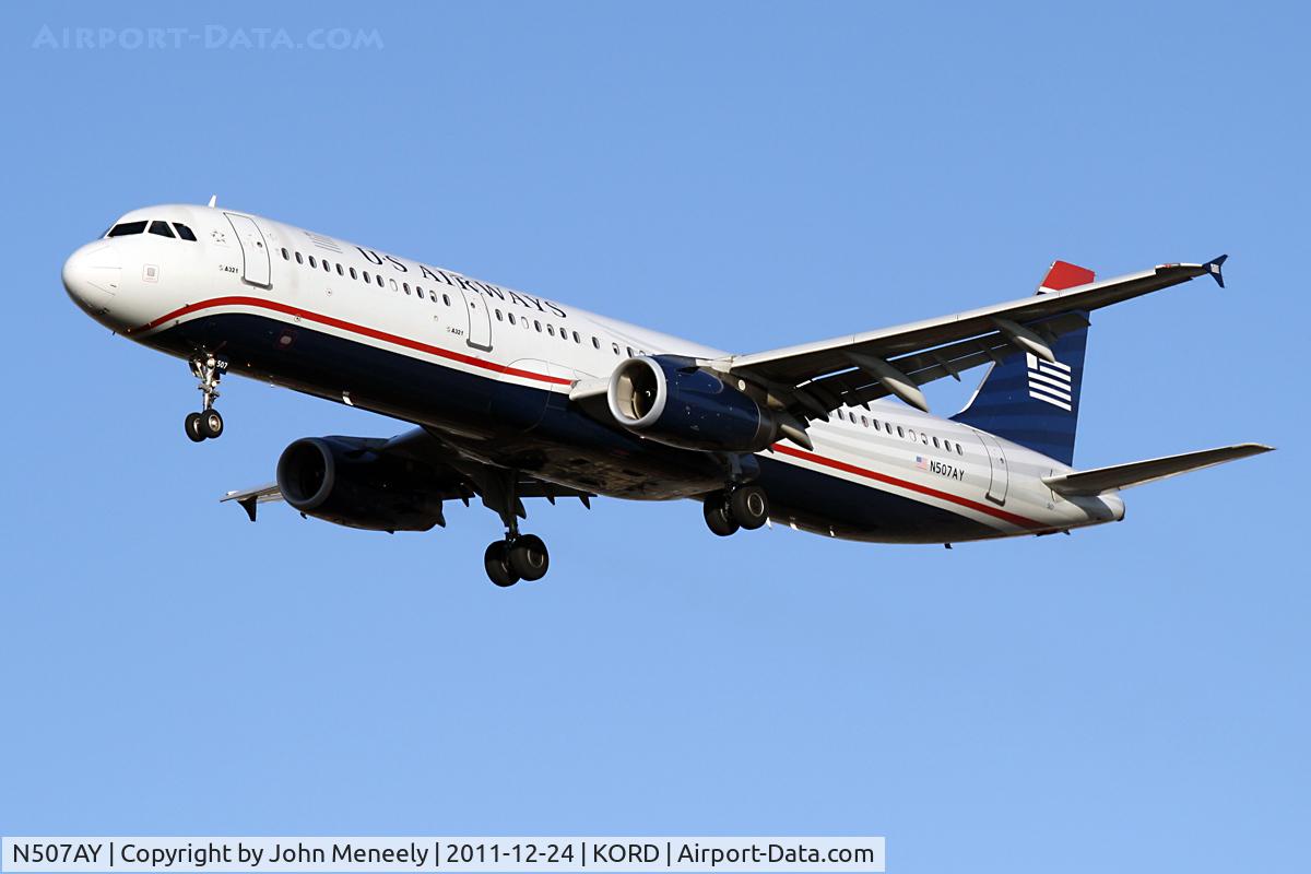 N507AY, 2008 Airbus A321-231 C/N 3712, Short final for 28