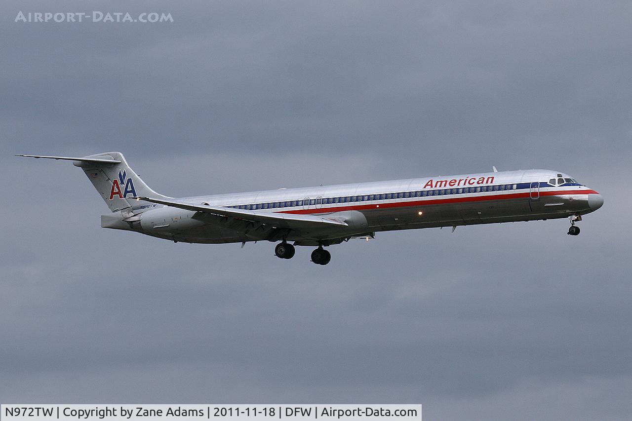 N972TW, 1999 McDonnell Douglas MD-83 (DC-9-83) C/N 53622, American Airlines at DFW Airport