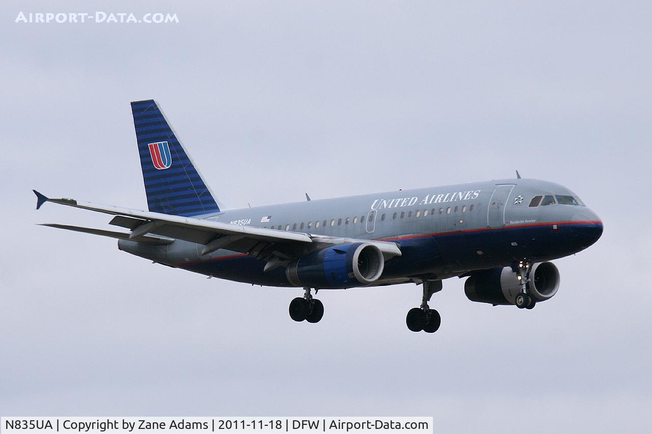 N835UA, 2001 Airbus A319-131 C/N 1426, United Airlines at DFW Airport