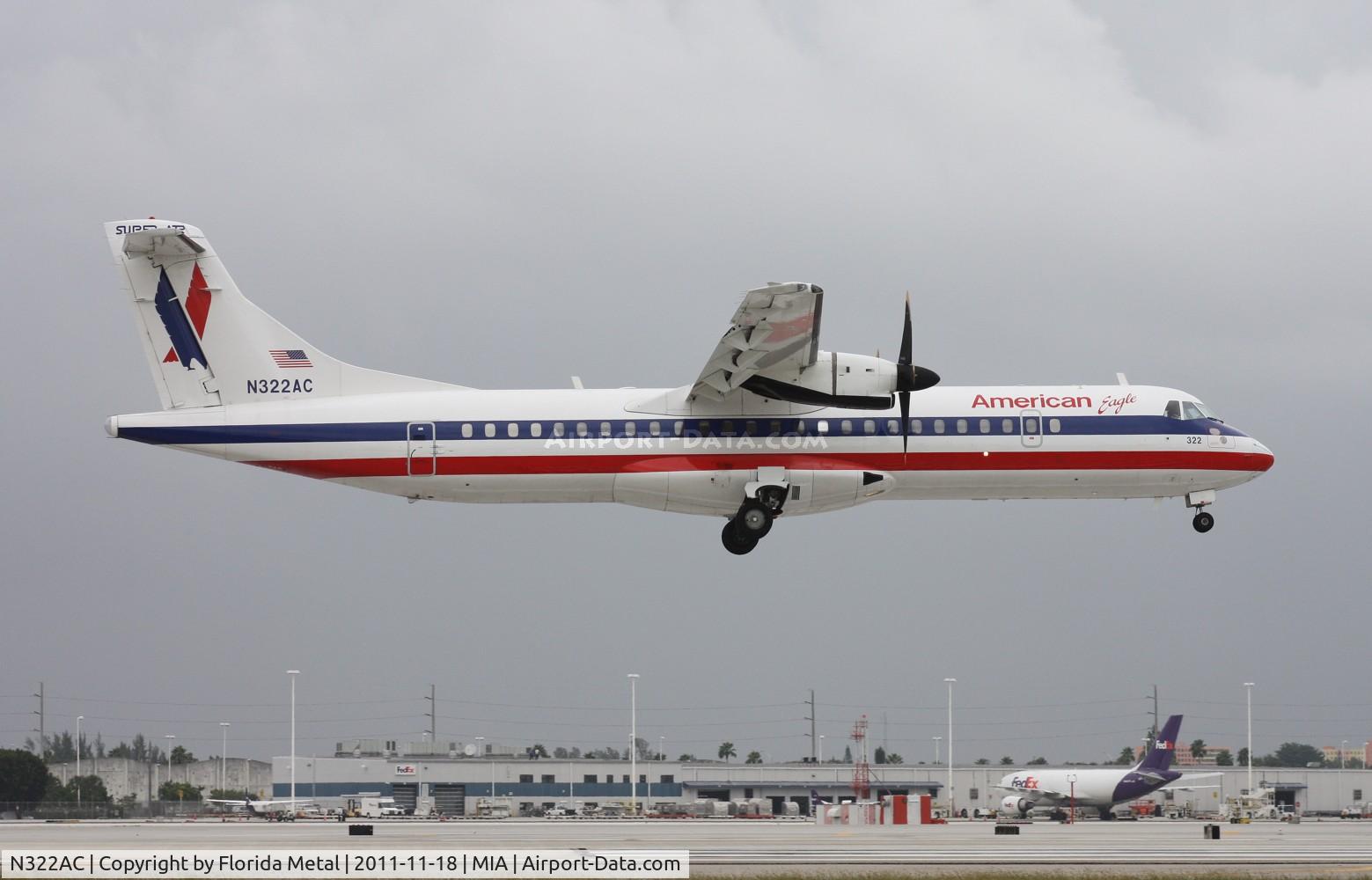 N322AC, 1992 ATR 72-212 C/N 320, Eagle ATR landing on 12