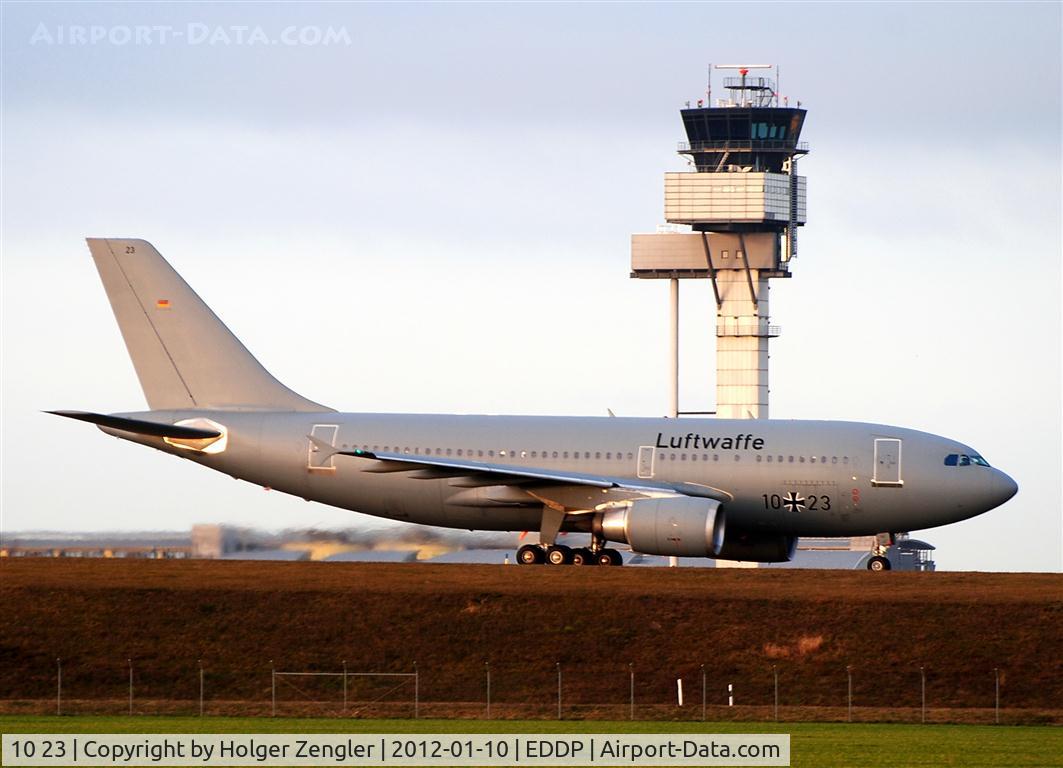 10 23, 1989 Airbus A310-304 C/N 503, German Air Force flight to a middle east destination on the way to rwy 26R.
