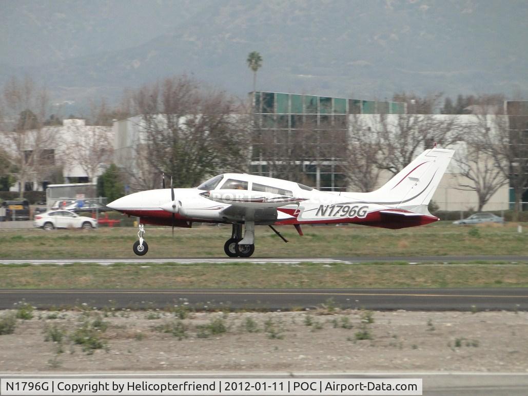 N1796G, 1975 Cessna 310R C/N 310R0048, Reaching lift off speed, nose wheel coming up